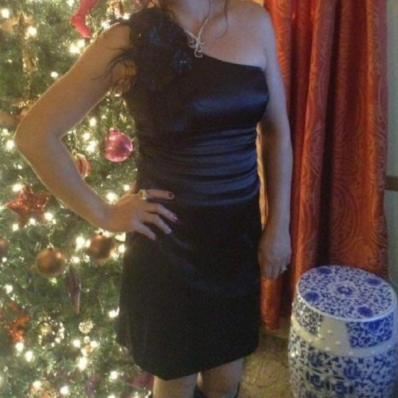 Bisou Bisou Dresses & Skirts - Bisou Bisou Cocktail One Shoulder Dress